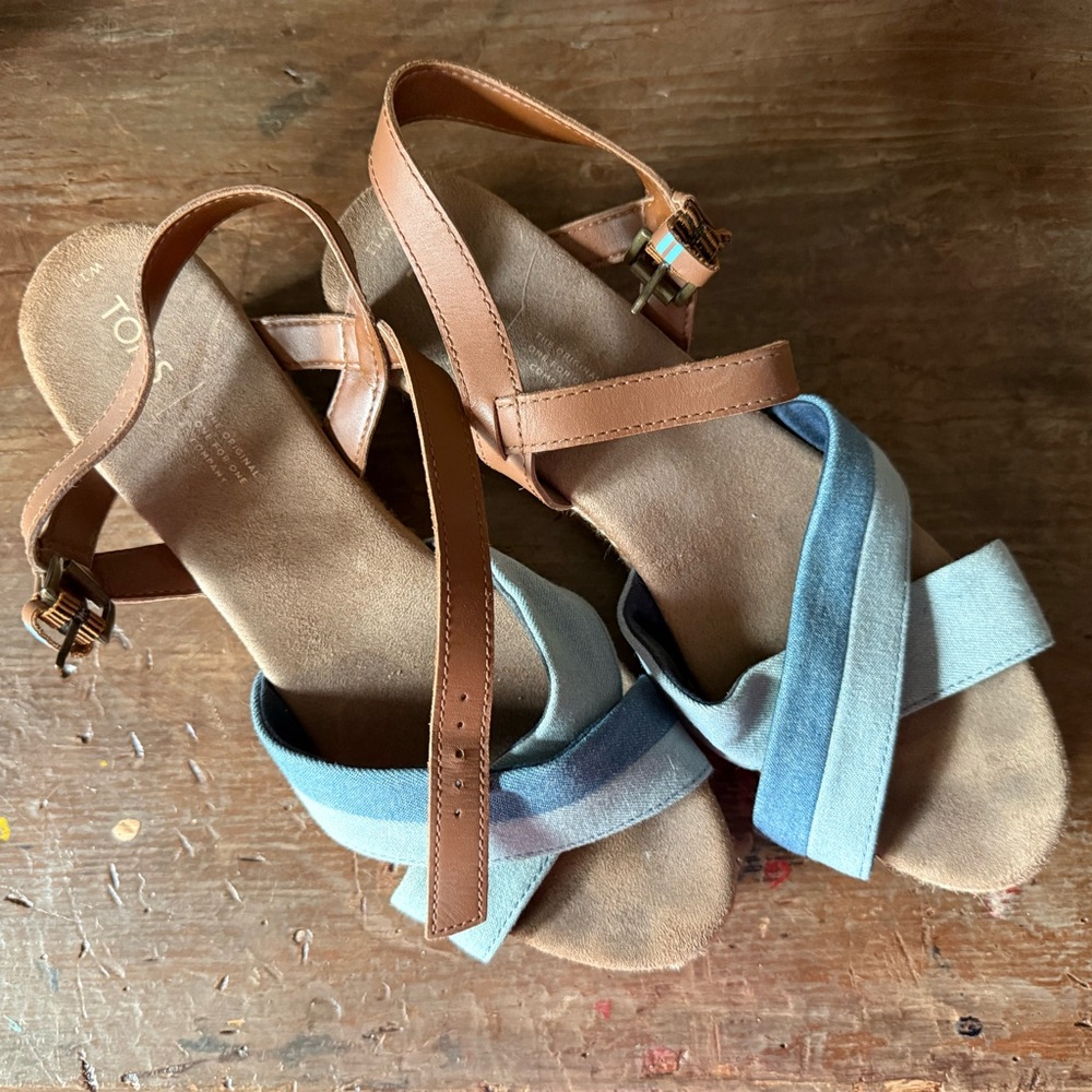 Toms Two-Tone Blue Crisscross and Tan Ankle-Strap Wedge sandals